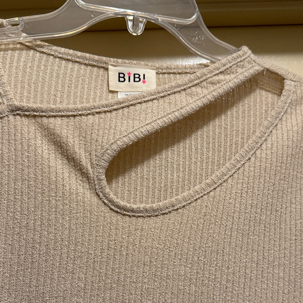 BiBi Beige Ribbed Cutout Top - Picture 2 of 5